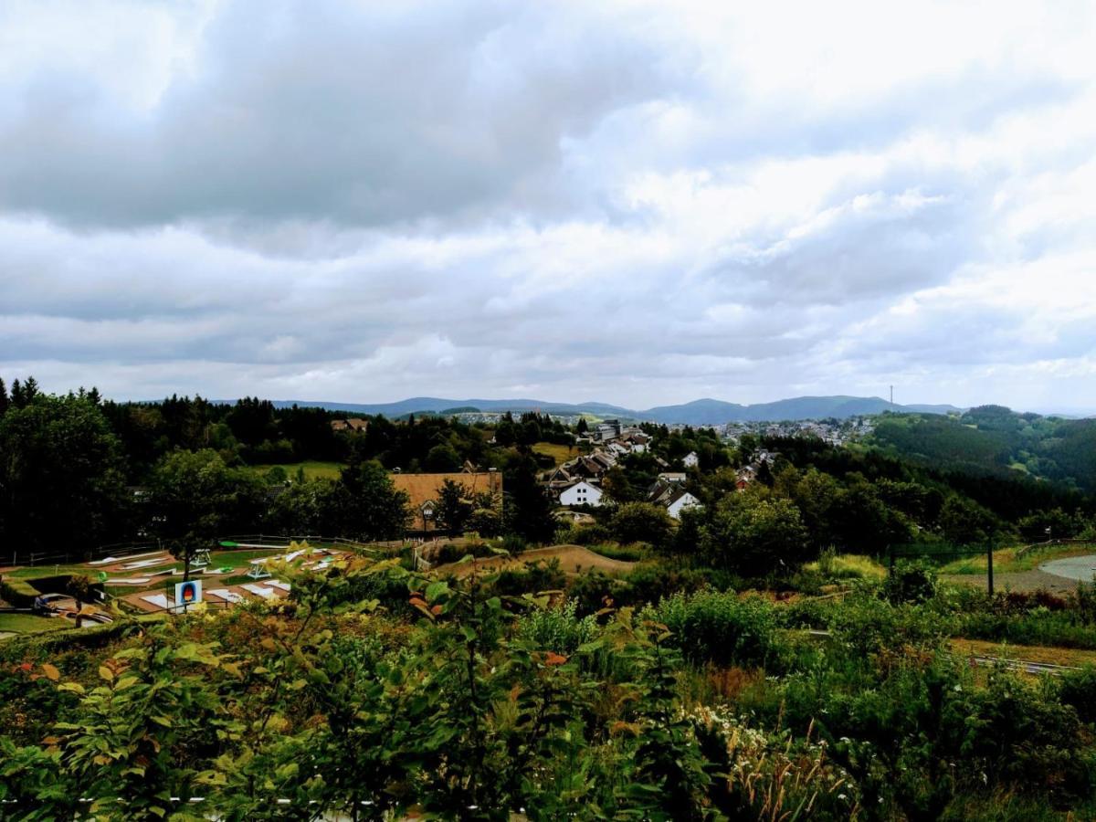 Skihang 100 Meter Vom App Bergfrieden Appartement Winterberg Buitenkant foto